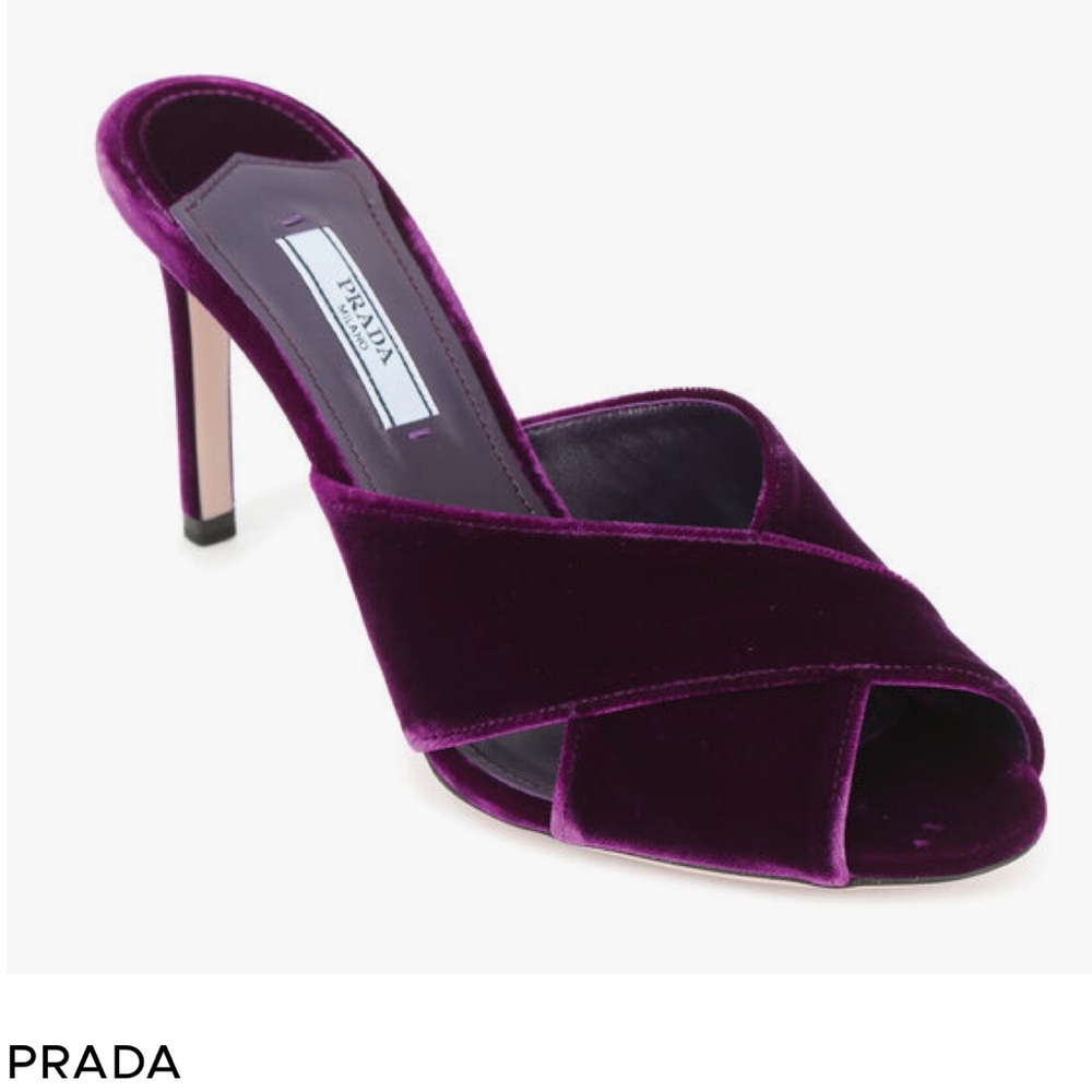 Prada Purple Velvet Criss-Cross Sandal size 7
Prada Milano